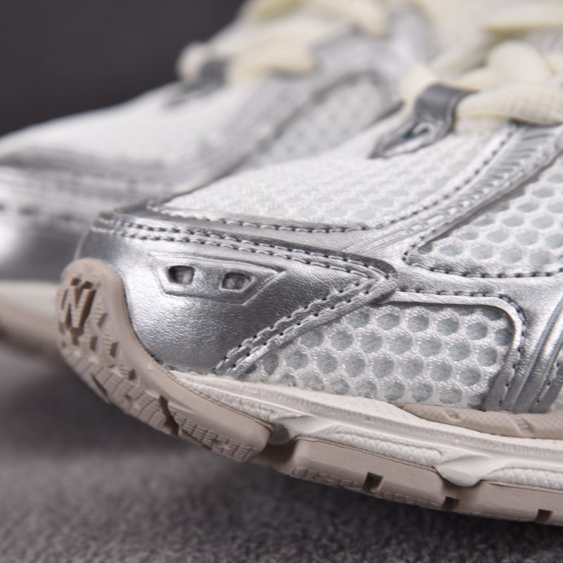 (BEST) New Balance 1906R 'Silver Metallic Sea Salt'