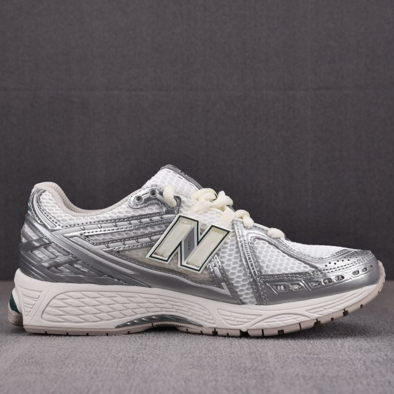 (BEST) New Balance 1906R 'Silver Metallic Sea Salt'