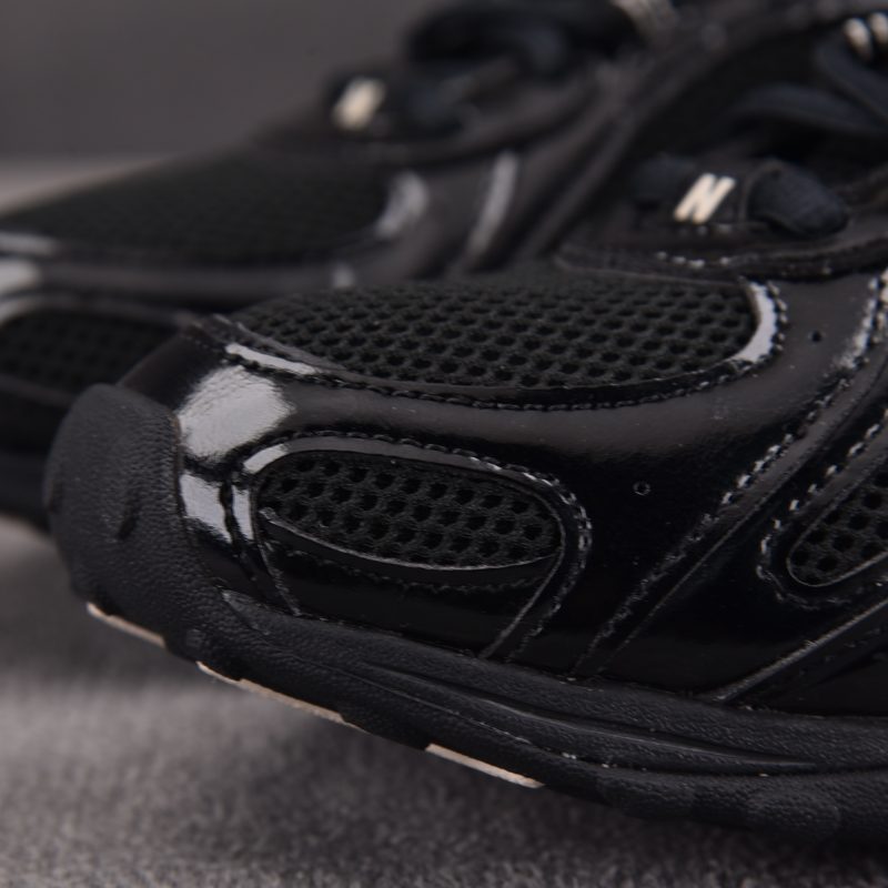 (BEST) New Balance 204L 'Black Timberwolf'