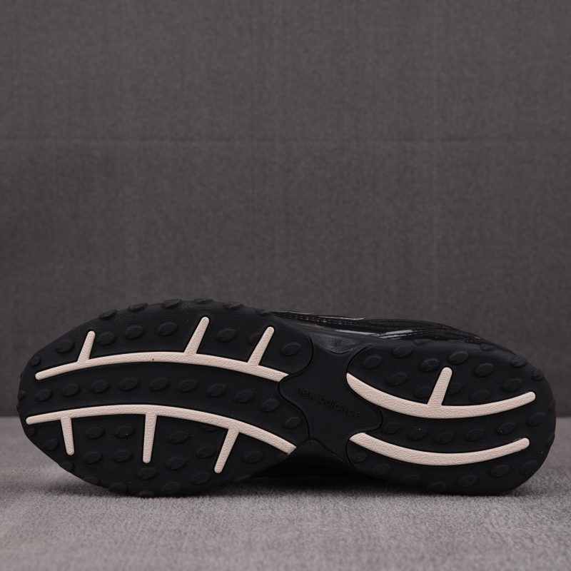 (BEST) New Balance 204L 'Black Timberwolf'