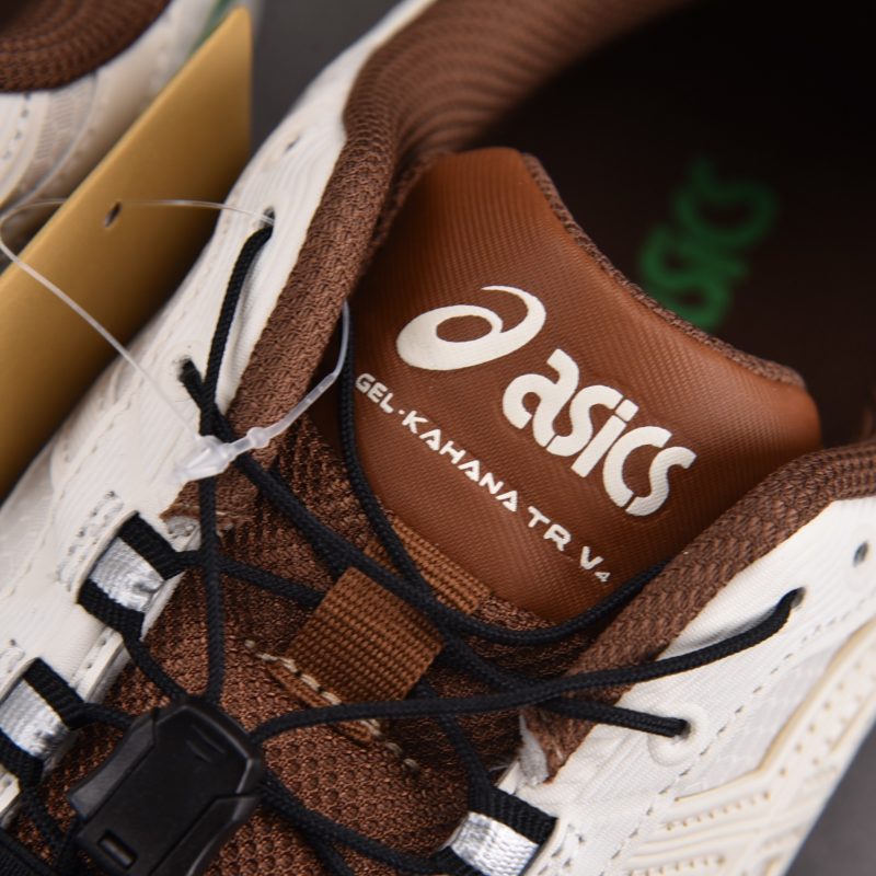 Asics Gel-Kahana TR V4 Retro 'Off White'