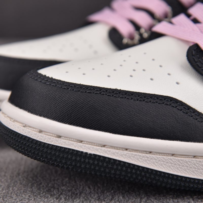 Jordan 1 Low SE Wmns 'Iced Carmine'