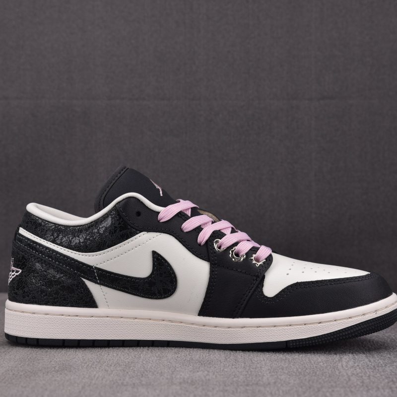 Jordan 1 Low SE Wmns 'Iced Carmine'