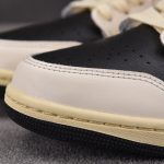 Jordan 1 Low Wmns 'Flight Club'