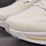 Vomero 18 'Coconut Milk'