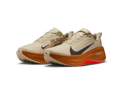 Vomero Plus 'Light Khaki'