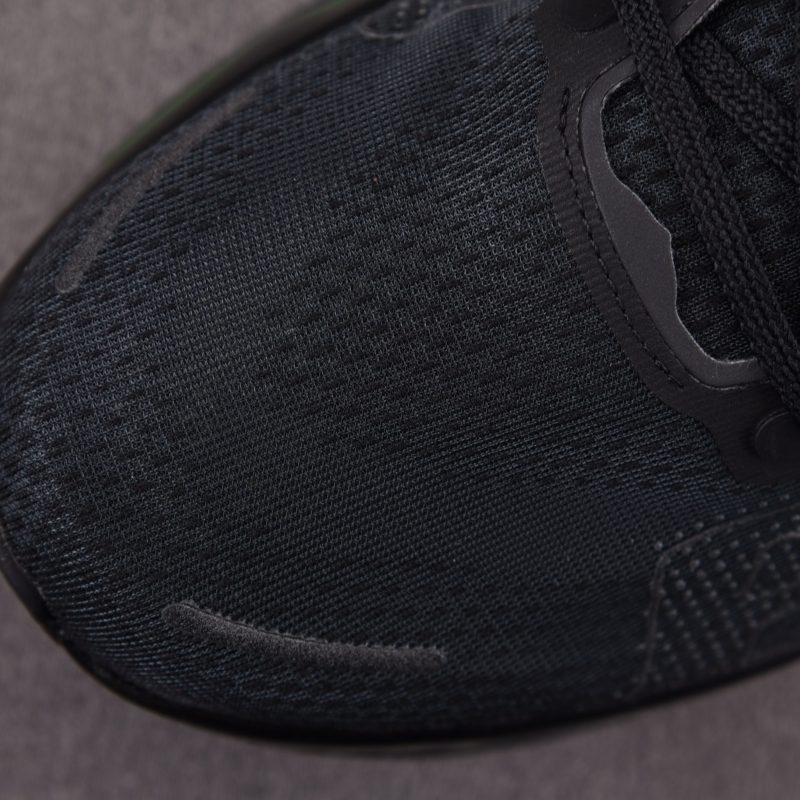 Vomero Premium 'Black Volt'