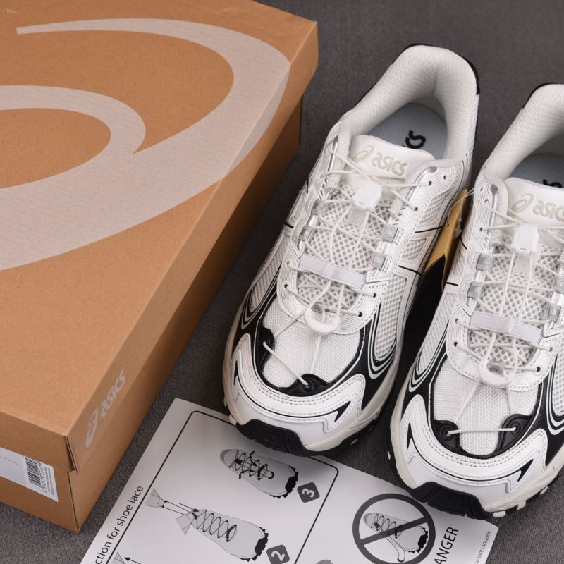 ASICS Gel-Kahana TR V4 'Black White'