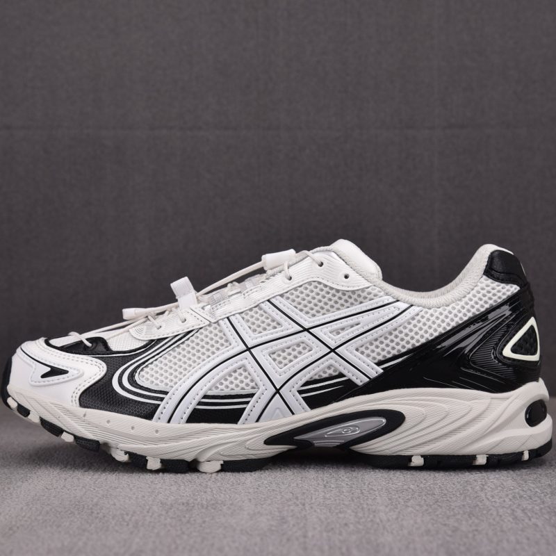 ASICS Gel-Kahana TR V4 'Black White'