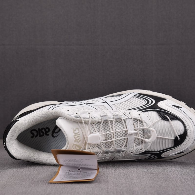 ASICS Gel-Kahana TR V4 'Black White'