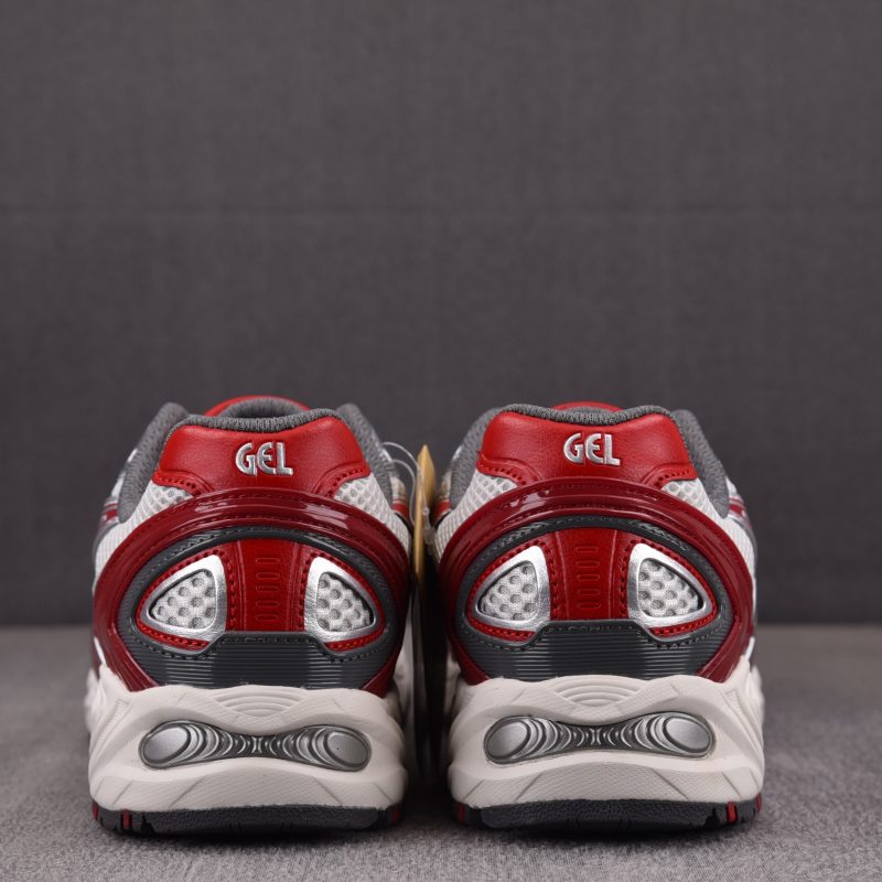 ASICS Gel-Kahana TR V4 'Red Silver'