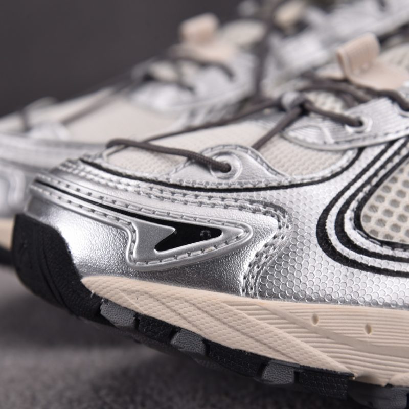 Asics Gel-Kahana TR V4 'Silver White'
