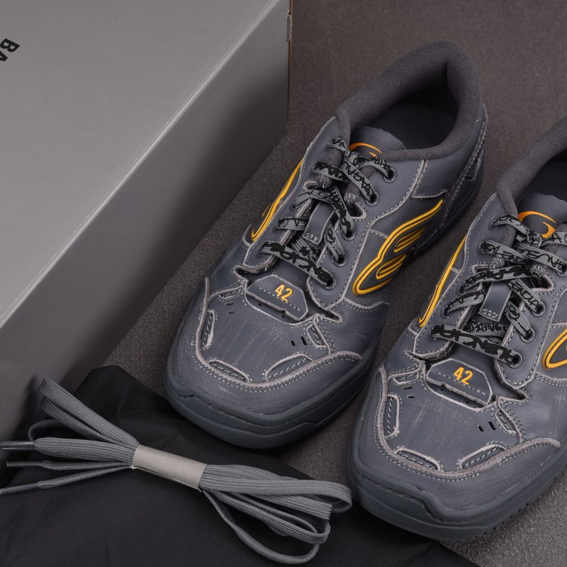 Balenciaga Hamptons Sneaker Worn-Out 'Grey Yellow'