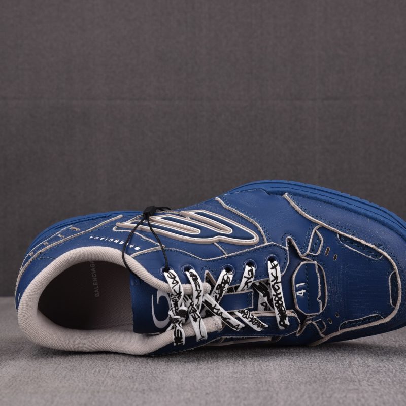 Balenciaga Hamptons Sneaker Worn-Out 'Navy Taupe'