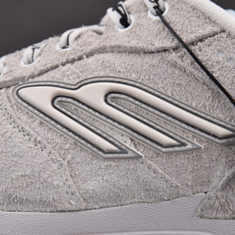 Balenciaga Hamptons Sneaker Worn-Out 'Off-White'