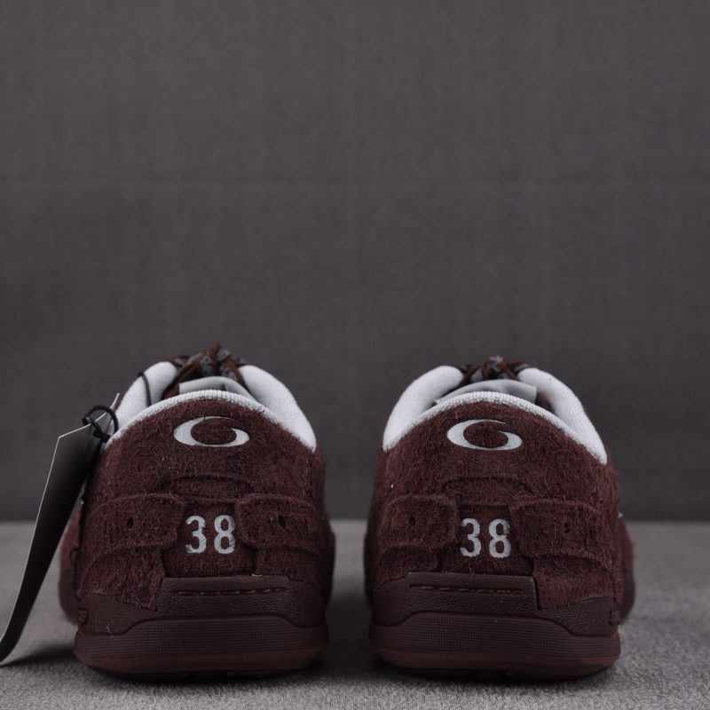 Balenciaga Hamptons Worn-Out Sneaker 'Dark Brown Grey'