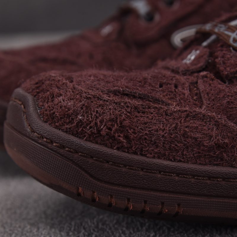 Balenciaga Hamptons Worn-Out Sneaker 'Dark Brown Grey'