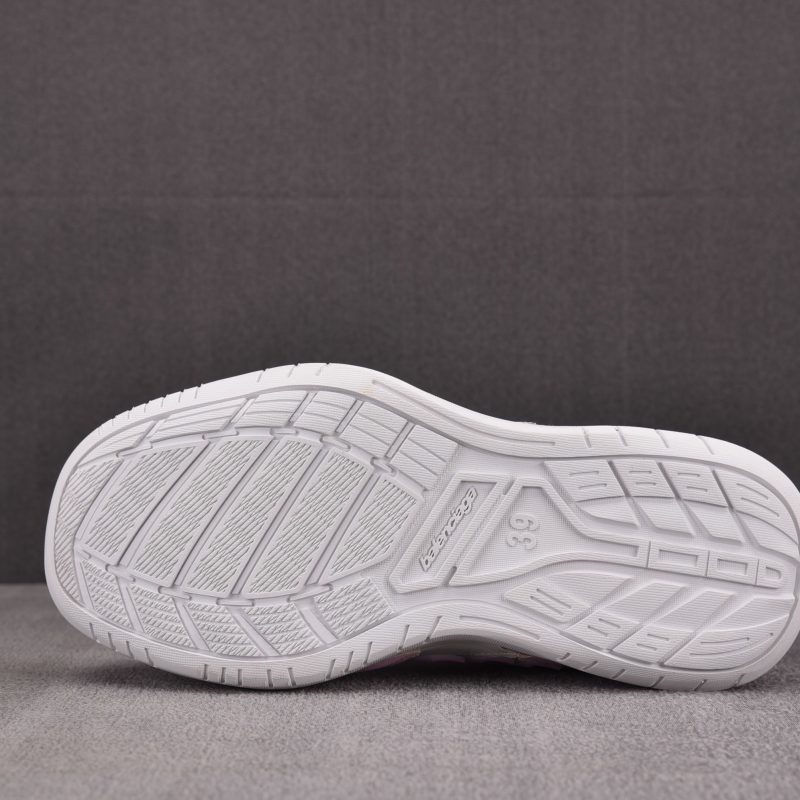 Balenciaga Hamptons Worn-Out Sneaker 'Pink'