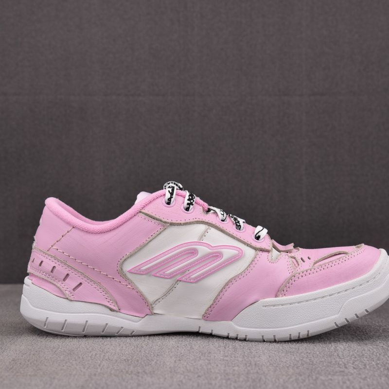 Balenciaga Hamptons Worn-Out Sneaker 'Pink'
