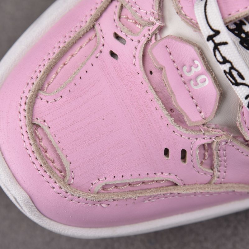 Balenciaga Hamptons Worn-Out Sneaker 'Pink'