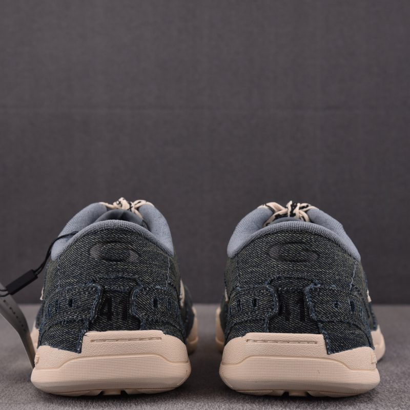 Balenciaga Hamptons Worn-Out Sneaker 'Vintage Denim'