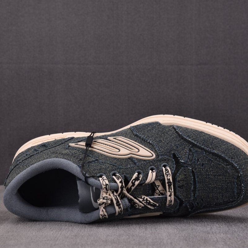 Balenciaga Hamptons Worn-Out Sneaker 'Vintage Denim'