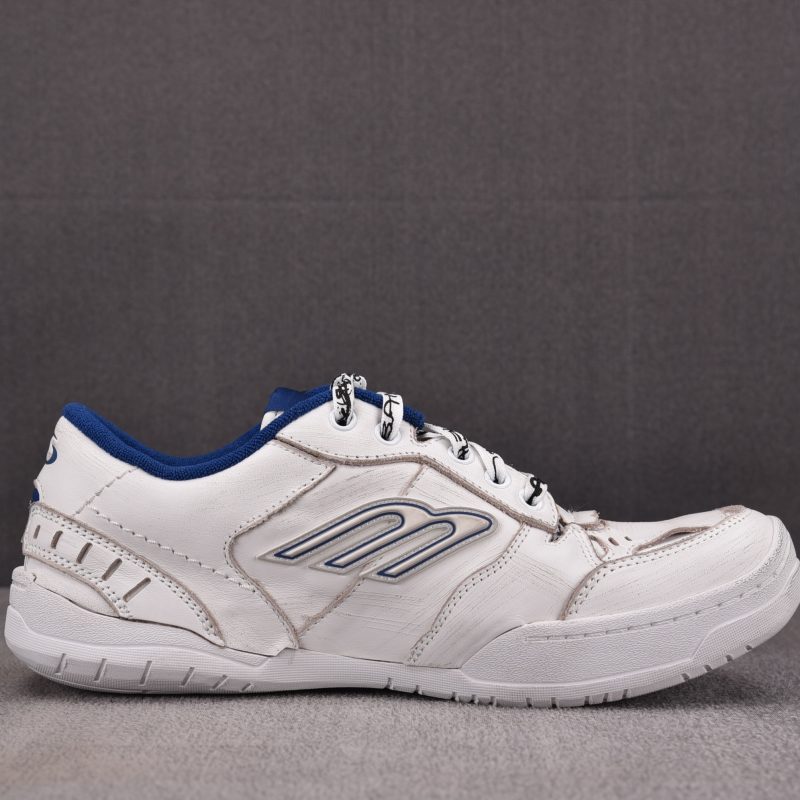 Balenciaga Hamptons Worn-Out Sneaker 'White Dark Blue'
