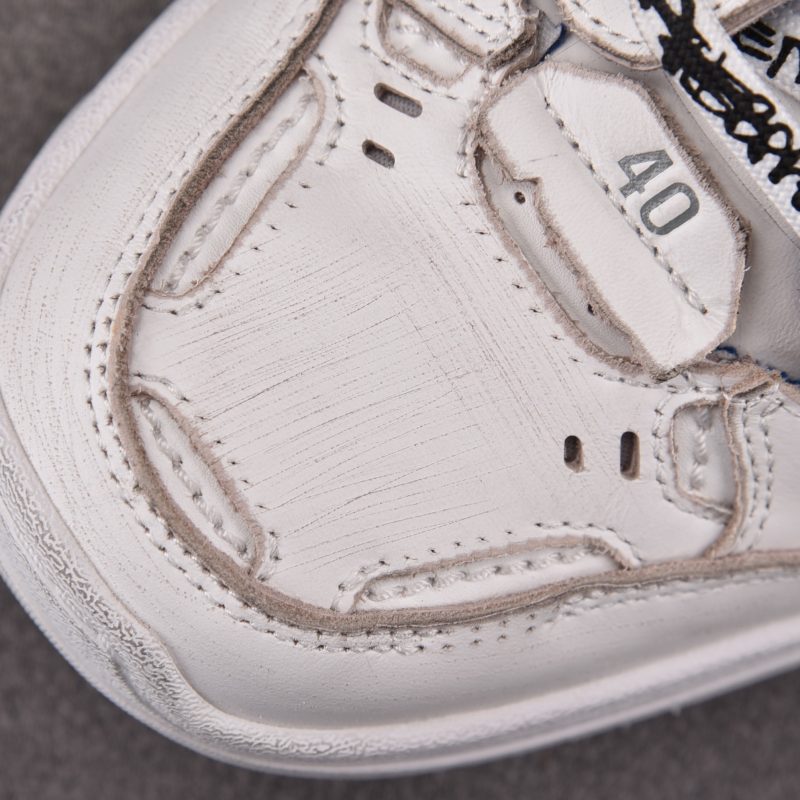 Balenciaga Hamptons Worn-Out Sneaker 'White Dark Blue'