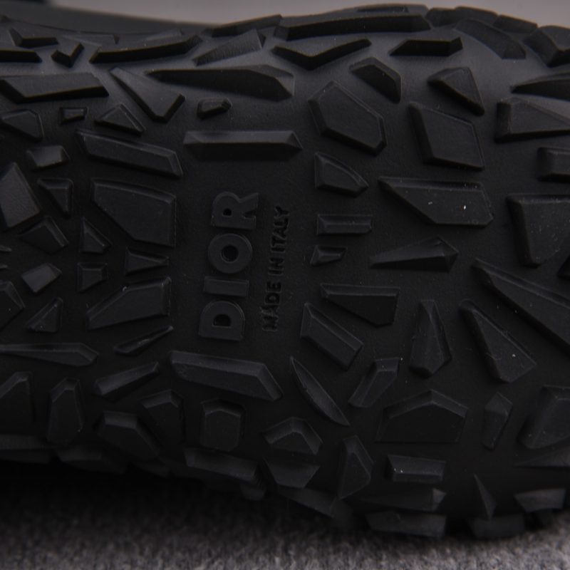 DIOR B28 High-Top Sneaker 'Beige Black'