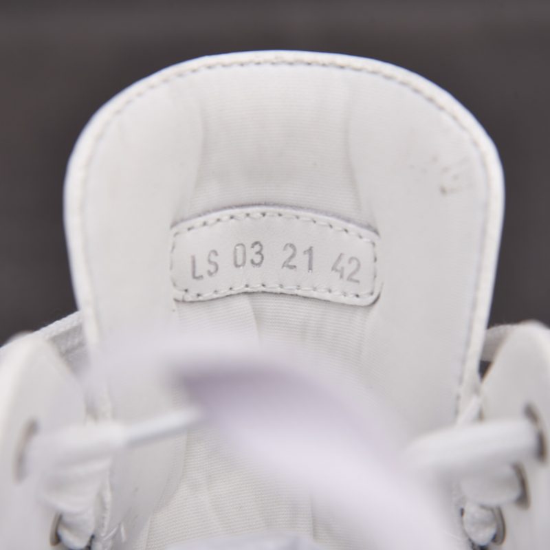 DIOR B28 Low Top Sneaker 'Beige White'