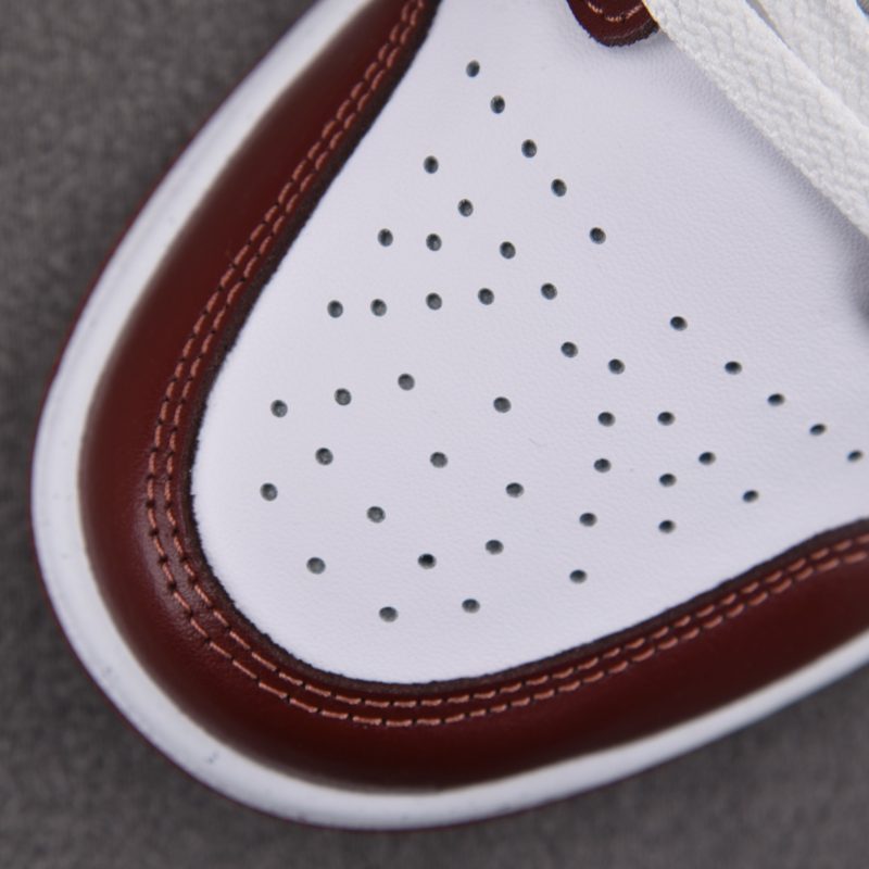 Jordan 1 Low SE 'Dark Pony'
