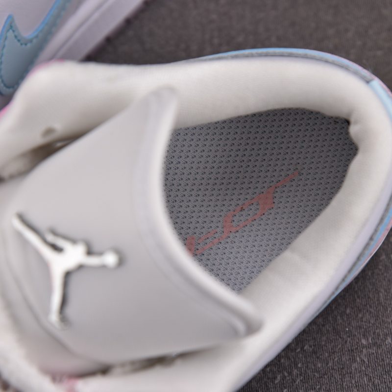 Jordan 1 Low SE 'Paw Print Pink Foam'