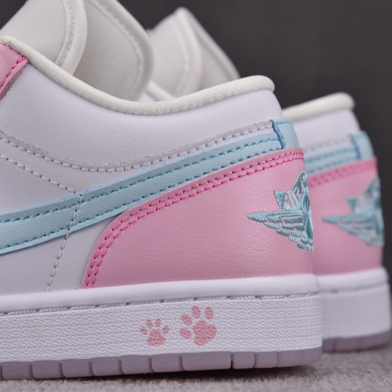 Jordan 1 Low SE 'Paw Print Pink Foam'