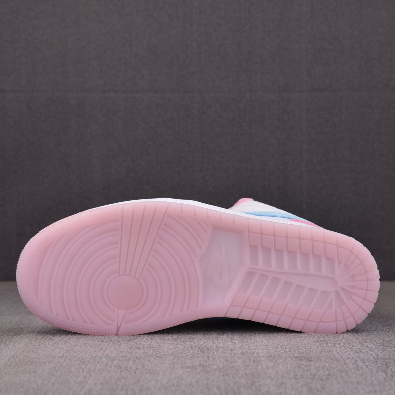 Jordan 1 Low SE 'Paw Print Pink Foam'