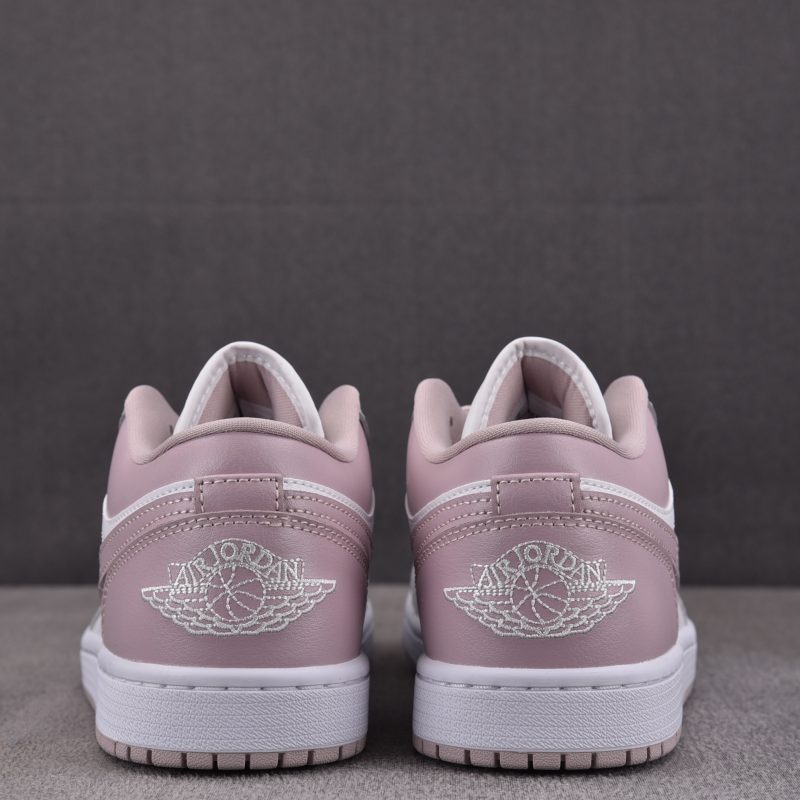 Jordan 1 Low Wmns 'Particle Rose'