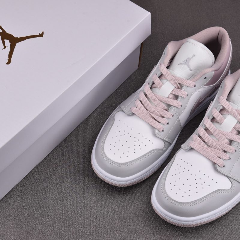 Jordan 1 Low Wmns 'Particle Rose'