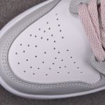 Jordan 1 Low Wmns 'Particle Rose'