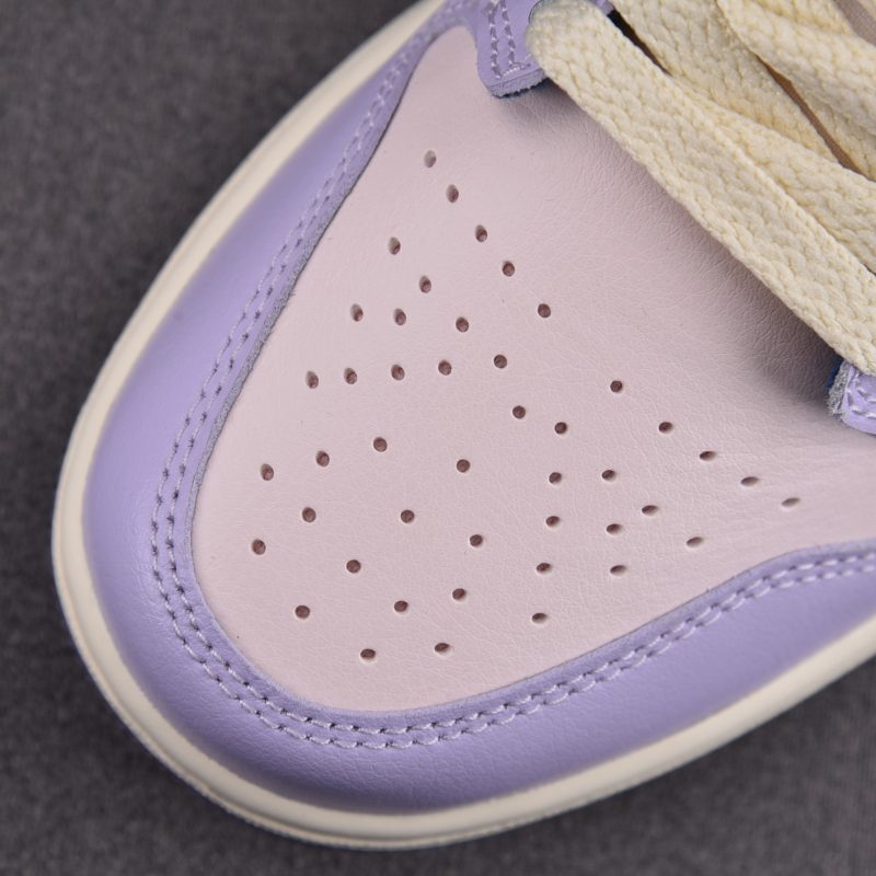 Jordan 1 Low Wmns 'Pastel Purple'
