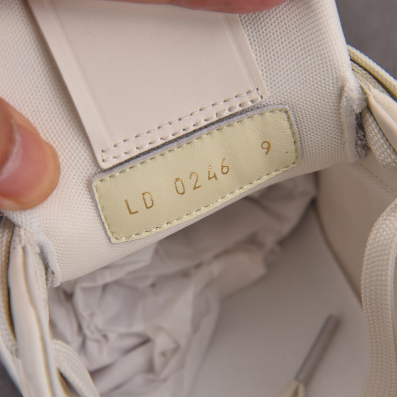 Louis Vuitton LV Trainer 'Monogram White Silver Metallic'