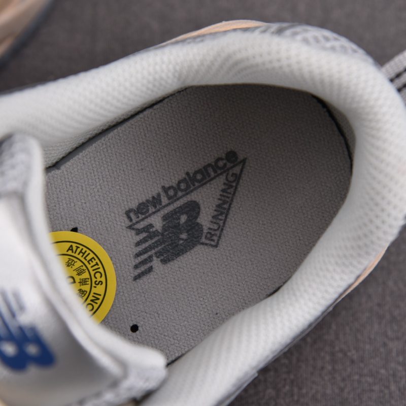 New Balance 530 'Vintage Silver/Moonbeam'
