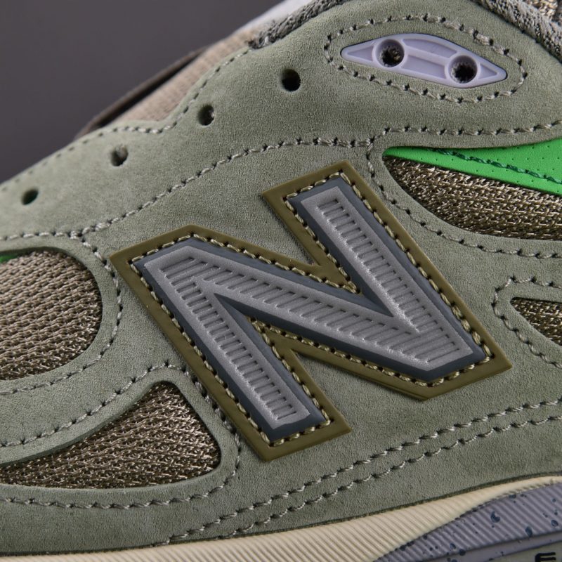 New Balance 990v3 MiUSA Patta 'Keep Your Family Close'