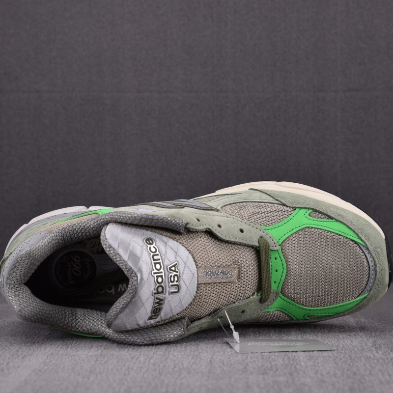 New Balance 990v3 MiUSA Patta 'Keep Your Family Close'
