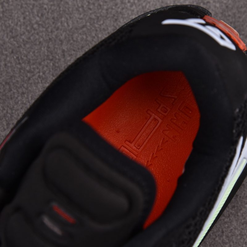 Nike Air Zoom GT Cut 'Black Hyper Crimson'