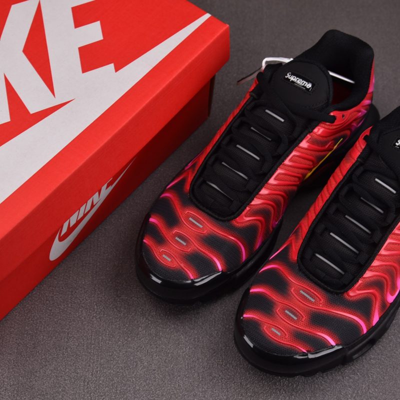 Nike Supreme x Air Max Plus 'University Red'