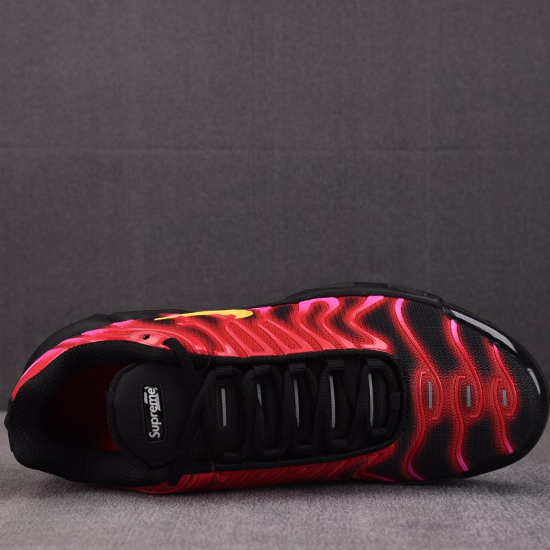 Nike Supreme x Air Max Plus 'University Red'