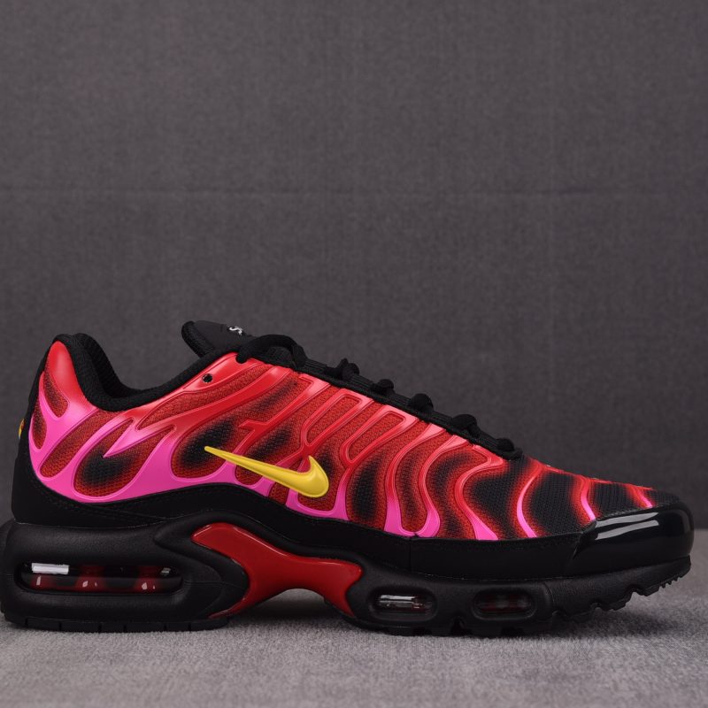 Nike Supreme x Air Max Plus 'University Red'