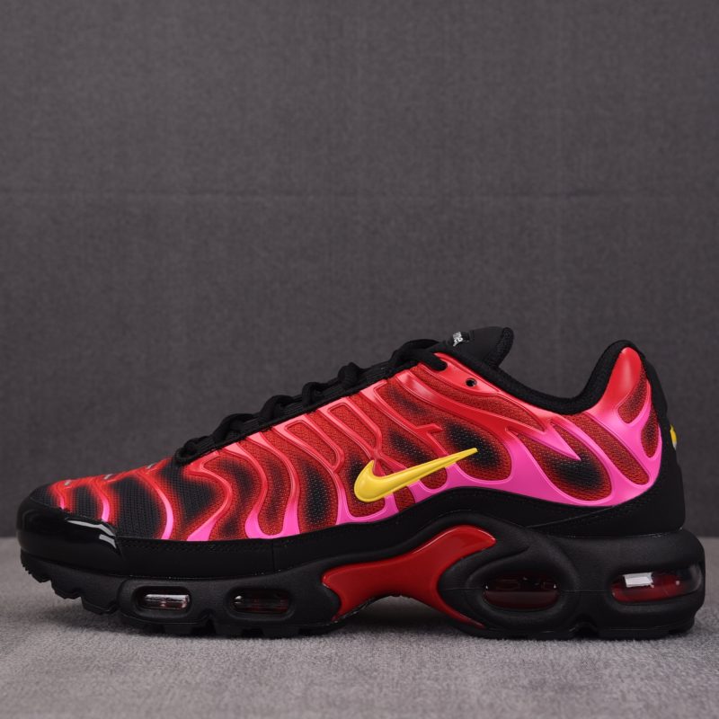 Nike Supreme x Air Max Plus 'University Red'
