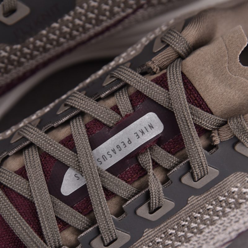 Nike ZoomX Pegasus Plus 'Brown Wine Red White'