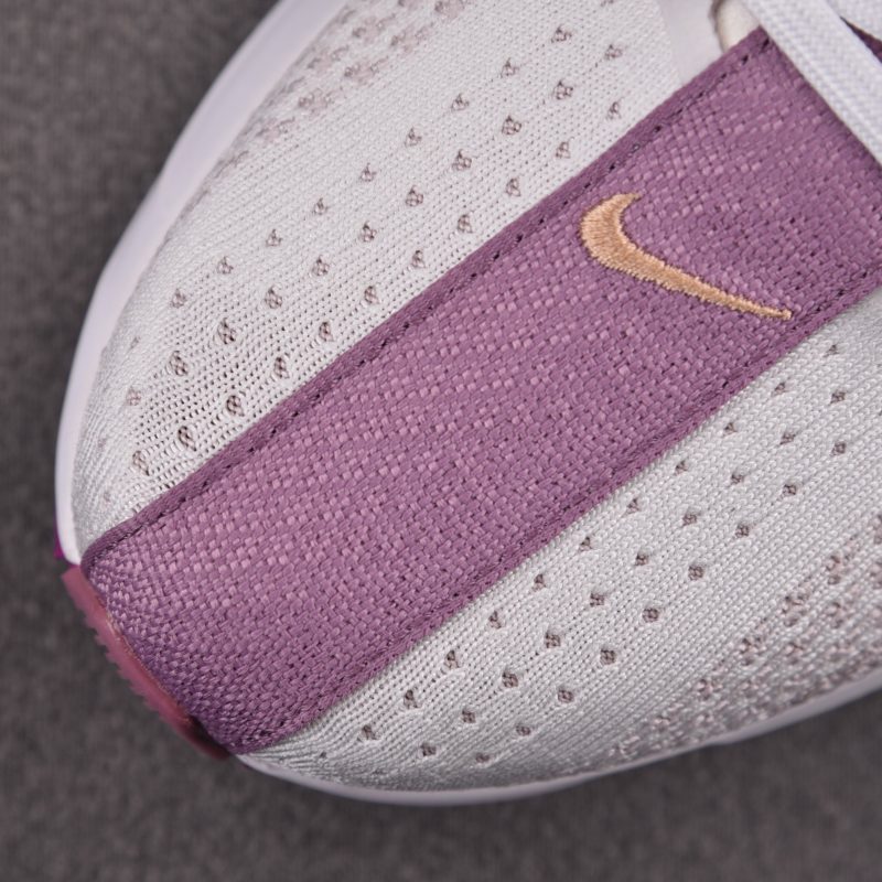 Nike ZoomX Pegasus Plus Wmns ‘White Metallic Red Bronze’