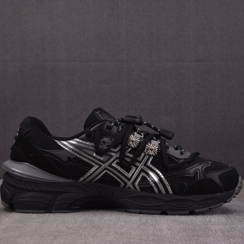 Toga x Gel-Cumulus 16 TG 'Black Pure Silver'